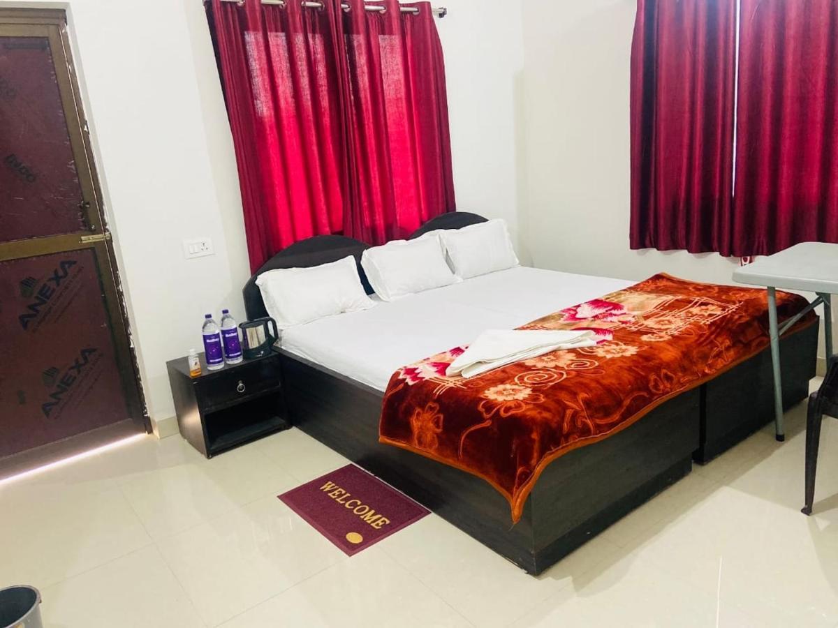 Gaurav Guest House Бодх-Гая Экстерьер фото