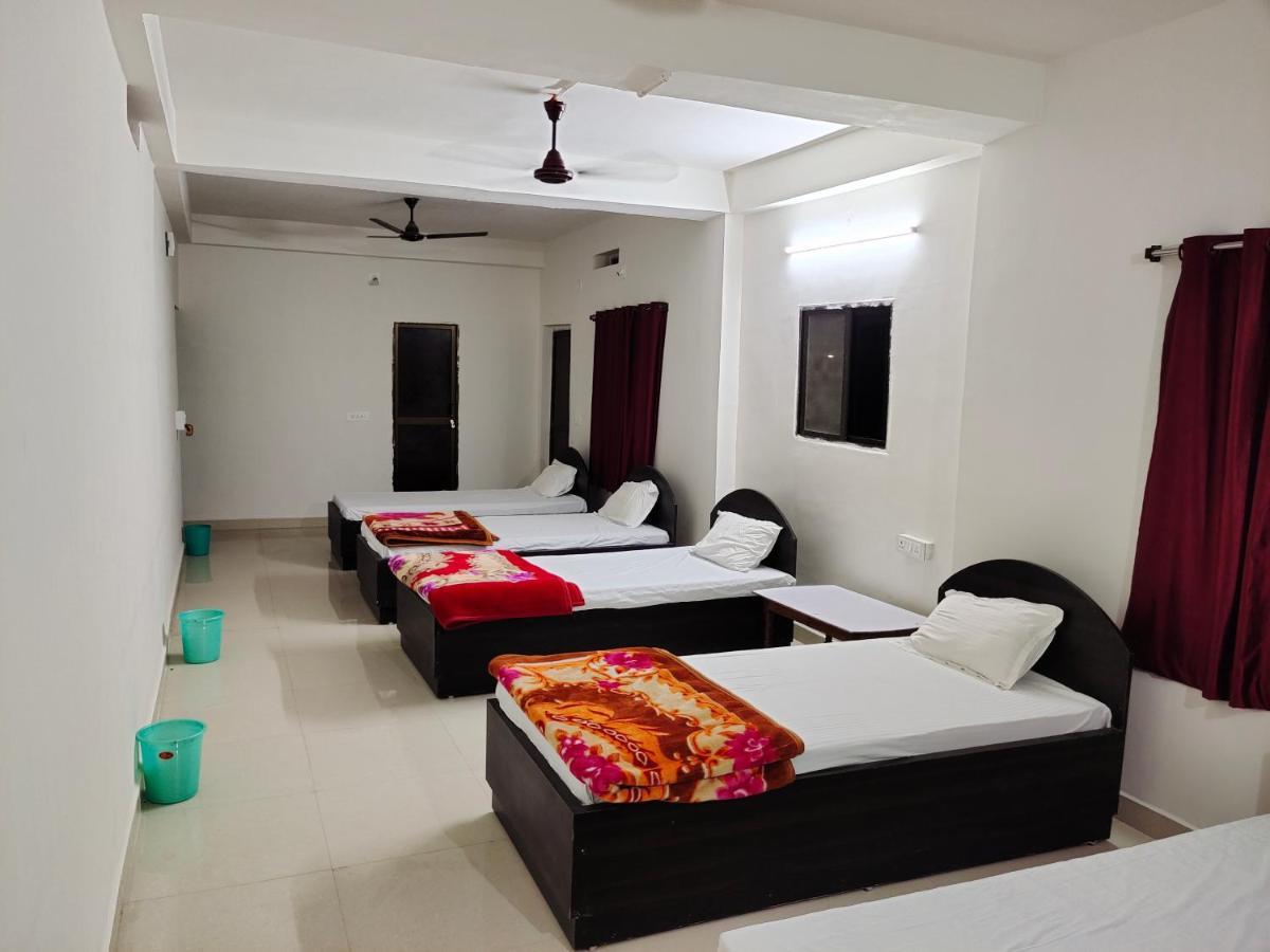 Gaurav Guest House Бодх-Гая Экстерьер фото
