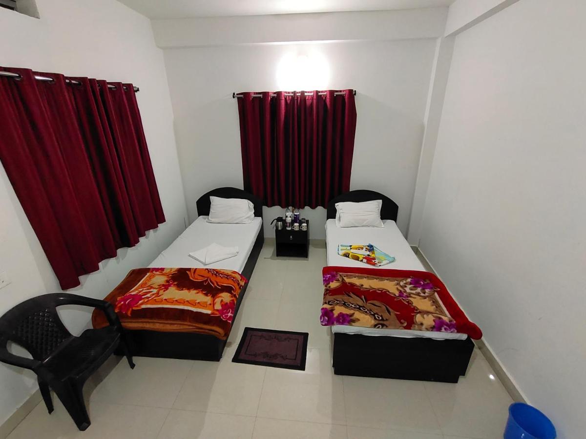 Gaurav Guest House Бодх-Гая Экстерьер фото
