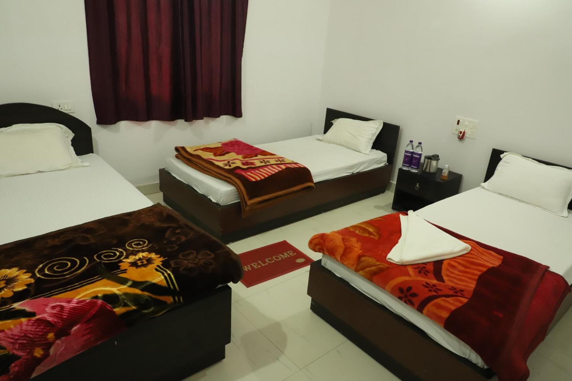 Gaurav Guest House Бодх-Гая Номер фото
