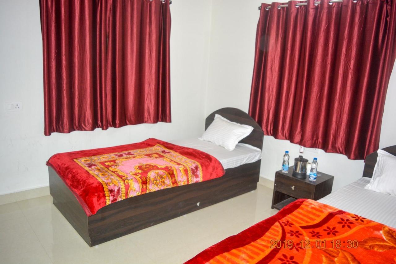 Gaurav Guest House Бодх-Гая Экстерьер фото